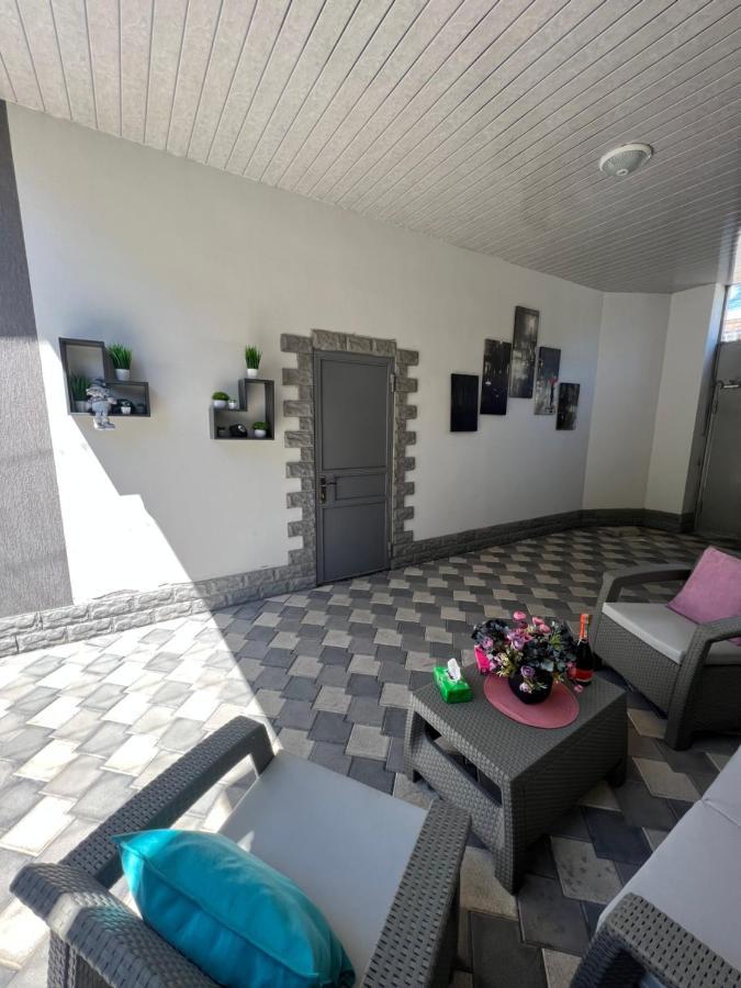 Apartmán Cool Blue Interior Self Check In Jerevan Exteriér fotografie